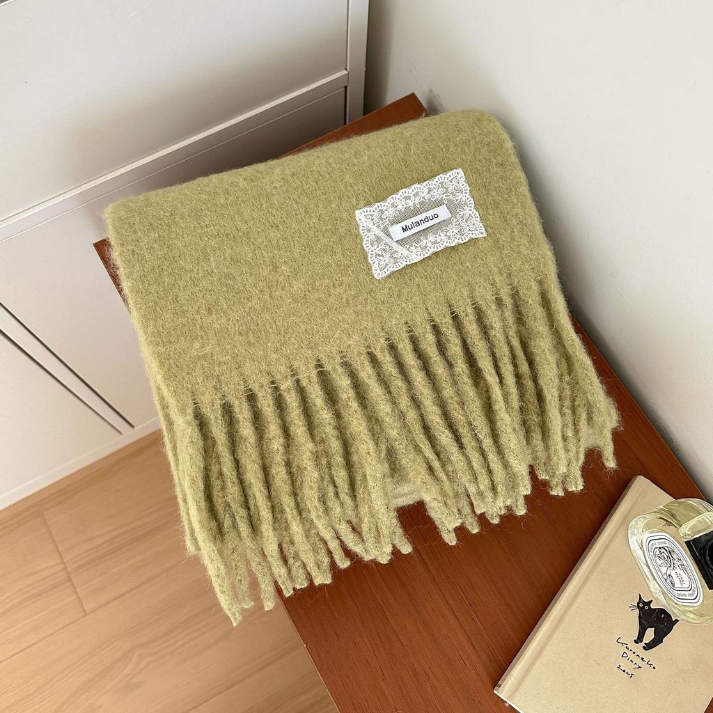 Keep your own money! Small fresh wool scarf for women's autumn and winter new Dongdaemun solid color warm scarf for couples