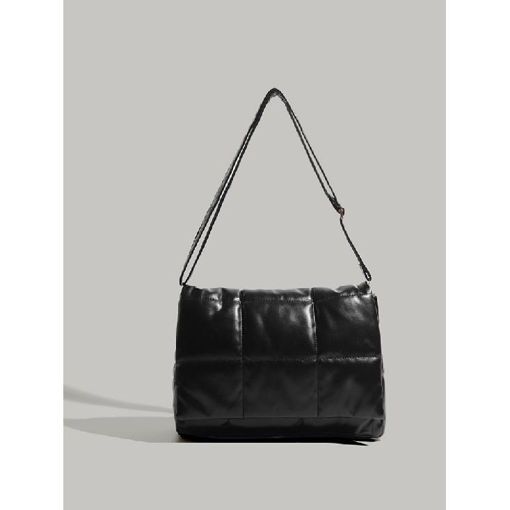 

Large Capacity Bag Women s Bag New 2025 Spring High Sense Western Style All-Matching Shoulder Bag Fashion Crossbody Bag Bag Fashion чорний