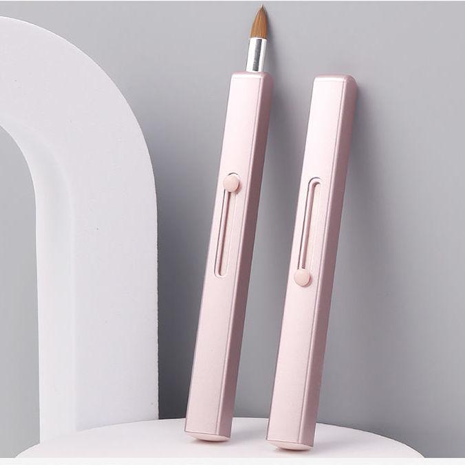 

Retractable Aluminum Tube Single Head Lip Brush Portable Makeup Brush with Protective Cap for Precise Lip Application and Easy Storage One Size рожевий