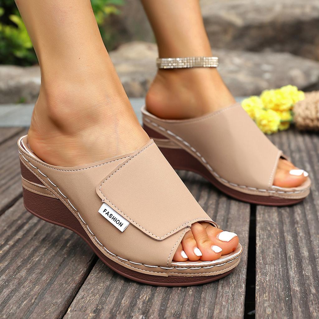 Fashion Women Wedge Slippers Fashion Thick Heel Slippers for Women Spring New Lightweight Sandals All-Match Slip-On Shoes Slides Women