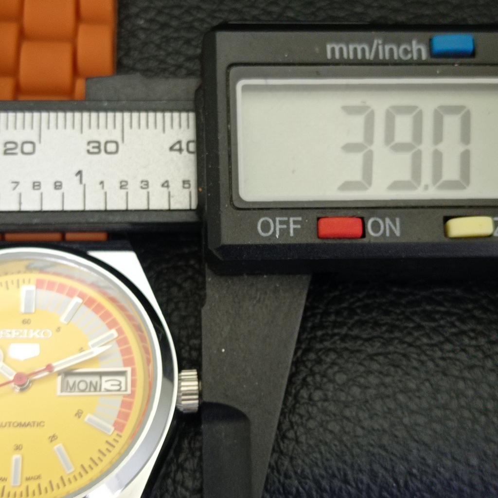 VINTAGE REFURBISHED SEIKO 5 AUTOMATIC 6309A JAPAN MENS YELLOW WATCH a440897-4