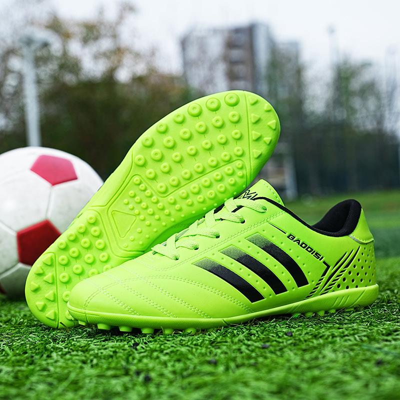 Football shoes boys primary school students broken nails tf short nails youth competition training shoes middle school boys football men
