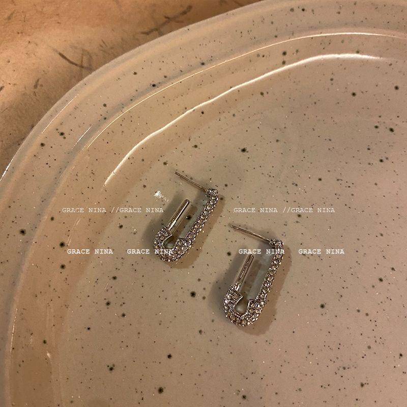 

Women s Gold-Plated Diamond Elegant Fashion Ear Jewelry Clip Silver paper clip