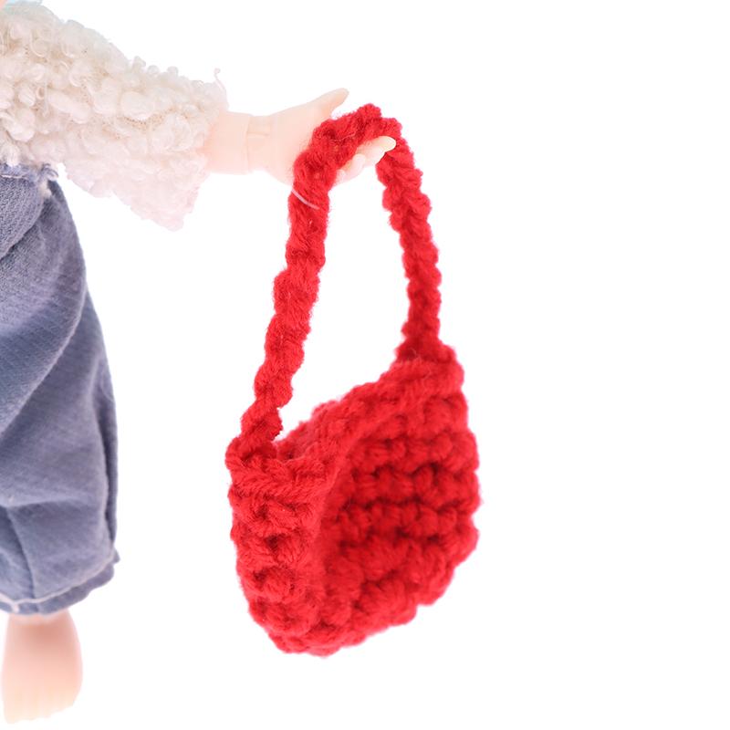 1/12 Dollhouse Woven Plush Shoulder Bag Dollhouse Mini Crossbody Bag Handbag For Dolls Dress Up Aceessories