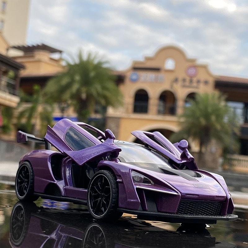 1/32 McLaren Senna Alloy Sports Car Model Diecast Metal Toy Vehicles Car Model Simulation Sound and Light Collection Kids Gifts