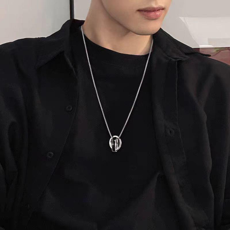 Men's Hip-Hop Titanium Steel Interlocking Double-Ring Necklace - Niche Design Sweater Chain Pendant for Women