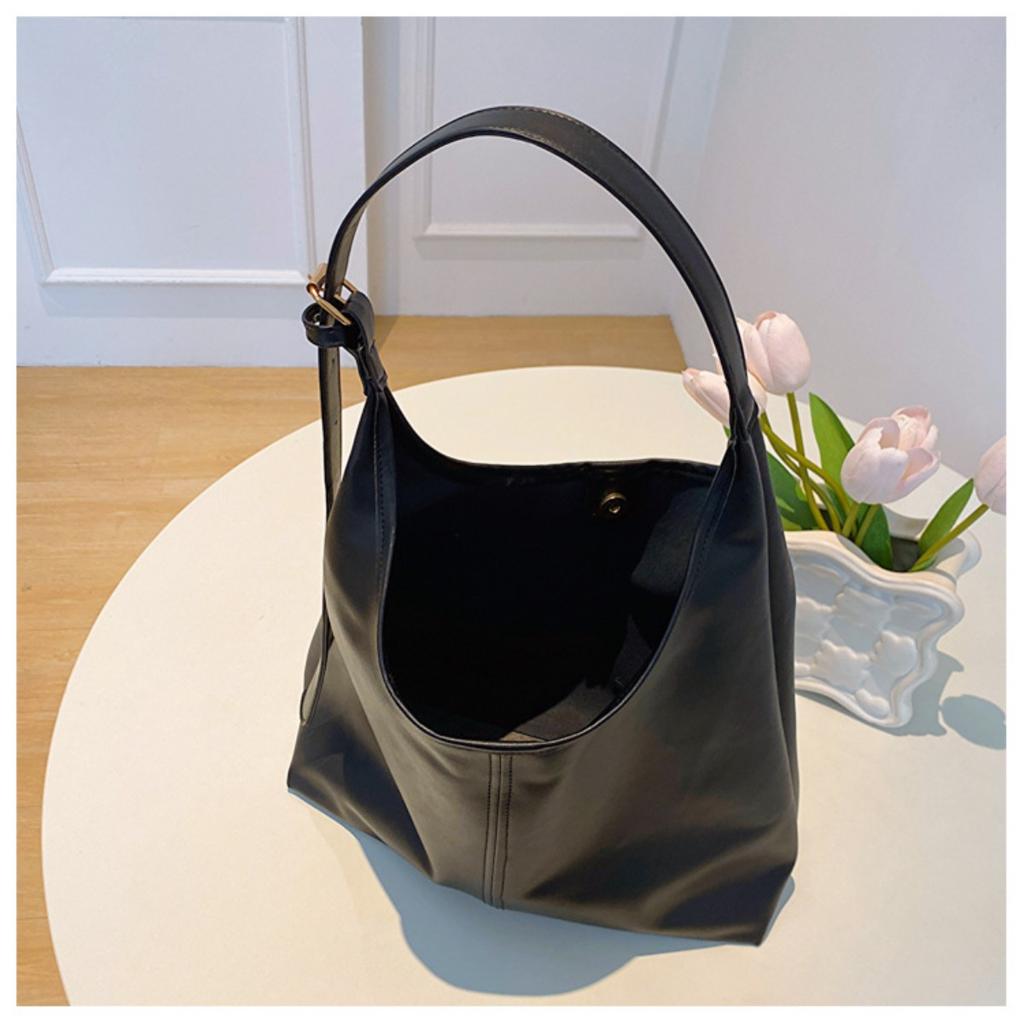 Vintage Women's Handbag with Shoulder Strap Design, Suitable for Dates, Parties, Shopping, and Travel