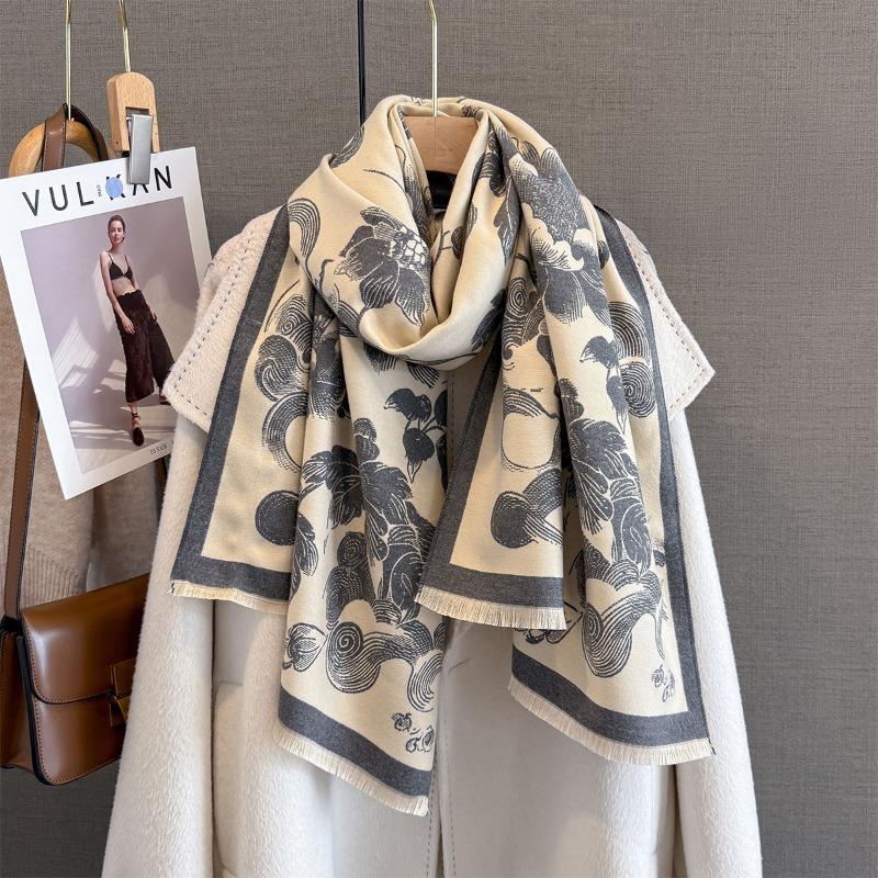 Autumn and winter new peony flower print scarf women's retro contrasting color imitation cashmere thickened warm fringed shawl