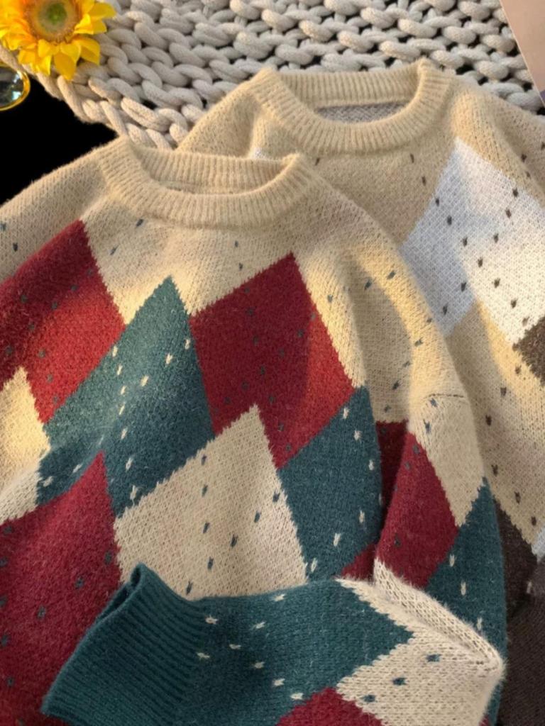 Retro Plaid Diamond Christmas Sweater: Autumn/Winter Loose Knitwear, Thick & Stylish.