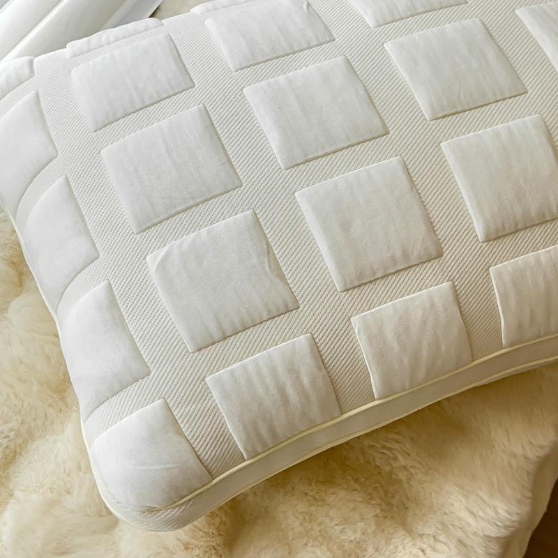 Knitted French Jacquard Single Pillow Neck Support Dorm Bedding Soft Soy Protein Fiber Filled