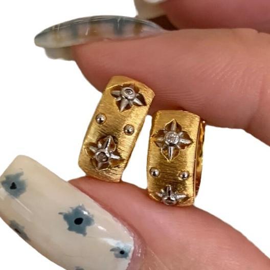 French Retro Buchi Style Gold Brushed Hollow Four-Leaf Clover Ring Stud Earrings Necklace Medieval High-End Jewelry Set