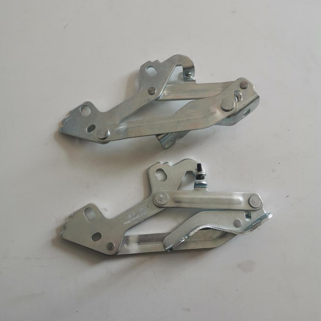 Front Hood Hinge for Mercedes-Benz GLK-Class X204 (Part #2048800328)