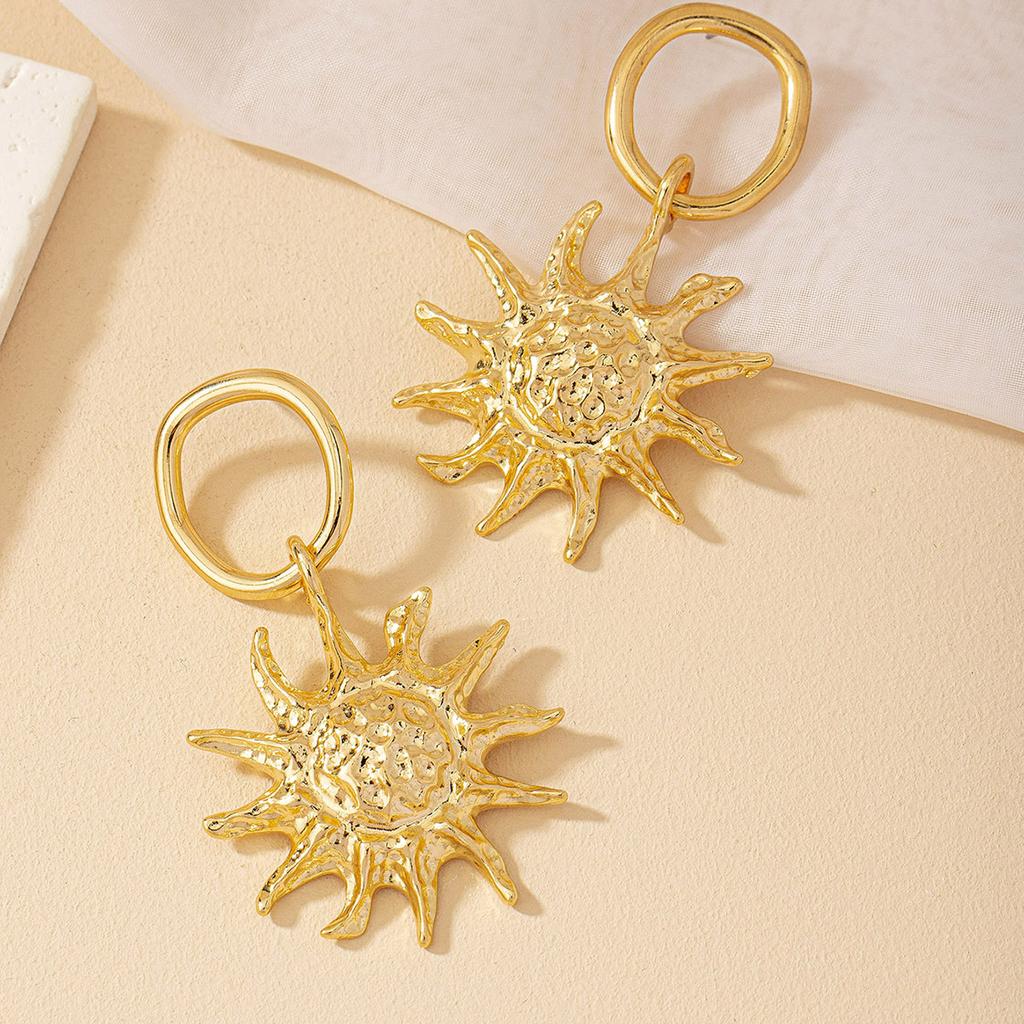 Vintage French Style Sunflower Dangle Earrings for Daily Wear earrings for women