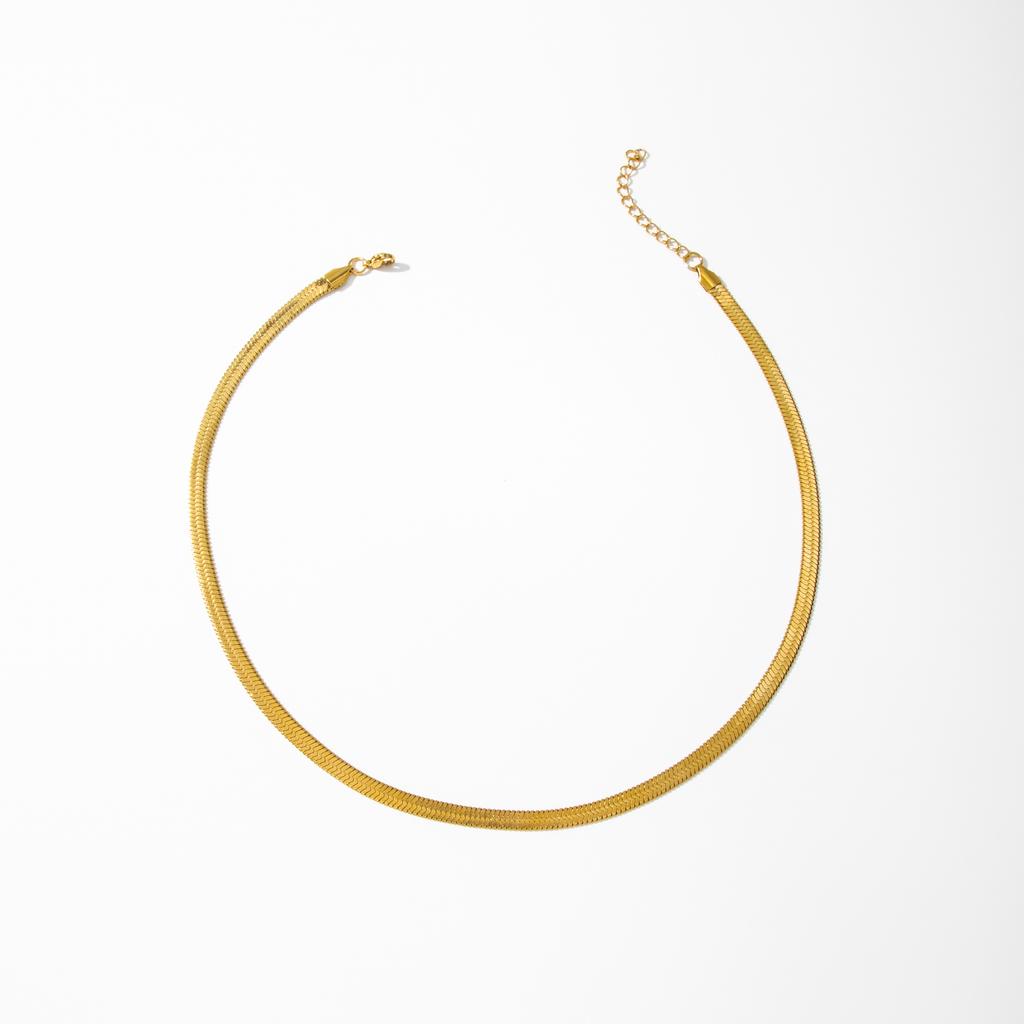 YF2944 Fashion Tarnish Free Jewelry 18k Gold Plated Stainless Steel Necklace Flat Snake Chain Clavicle Blade Necklace