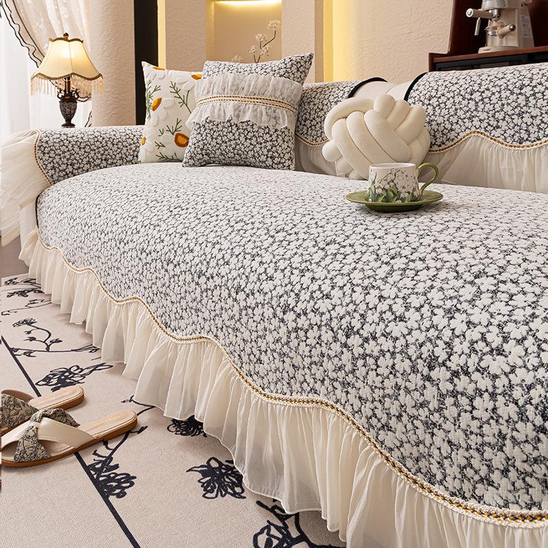 

Французская подушка для дивана Легкая роскошь Высокий класс Нескользящая подушка для сиденья Универсальная для всех сезонов Чехол для дивана Прямой ряд Тканевое полотенце Новая модель 70*70cm