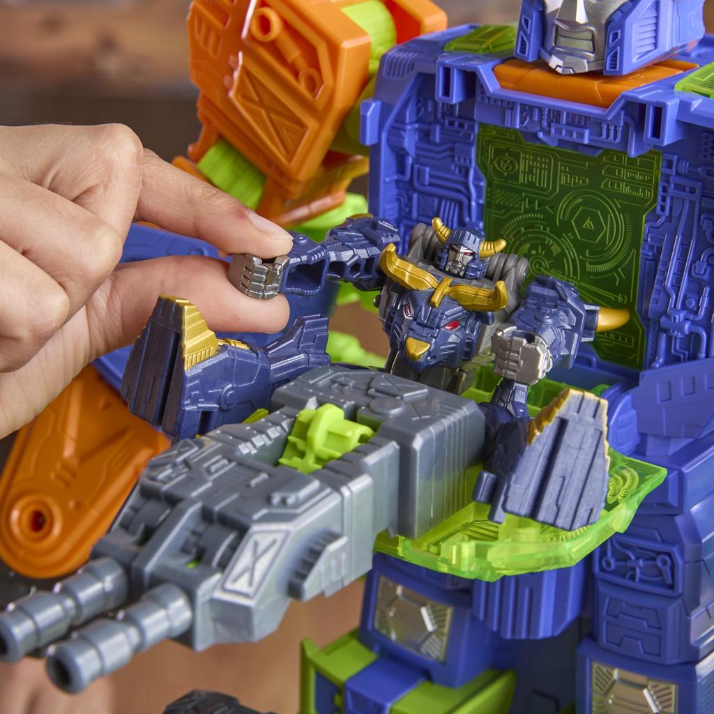Transformers CYBERWORLD Scorponok Strike Battle Figurka Akcji Transformująca Zestaw do Zabawy ze Światłami i Zabawka Robot dla Chłopców i w wieku 6 lat i starszych Zestaw, Dźwięki,