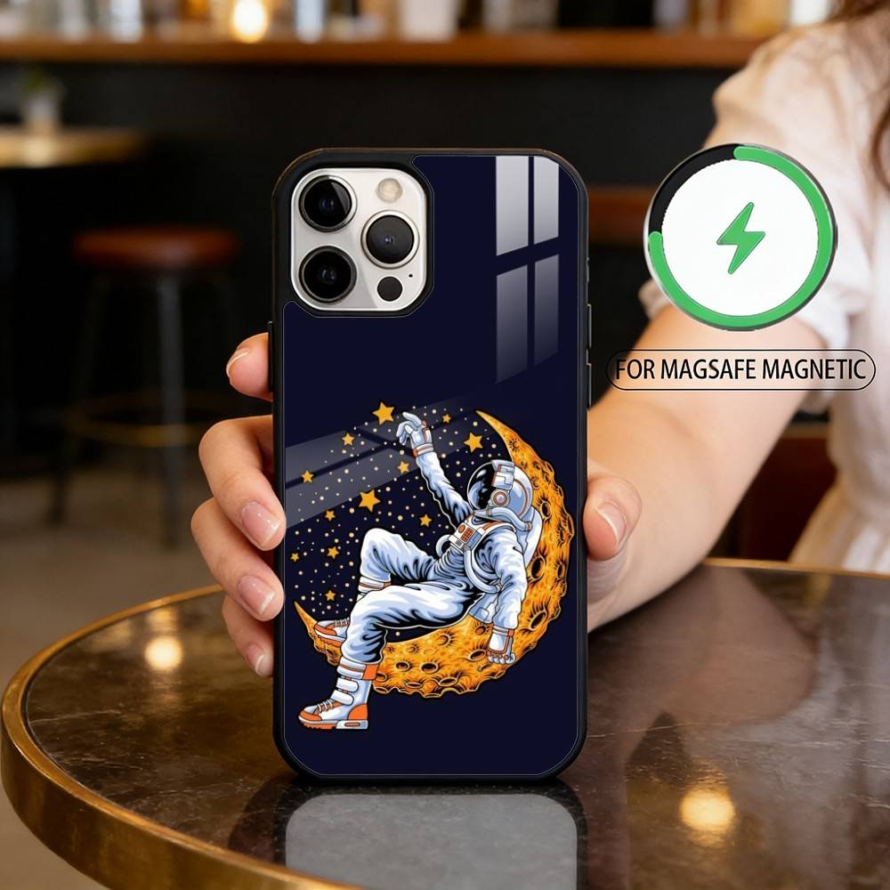 Cartoon Astronaut Cute Phone Case For iPhone17,16,15,14,13,12,11 Plus,Pro Max Magnetic For Magsafe Wireless Charging iPhone15Plus