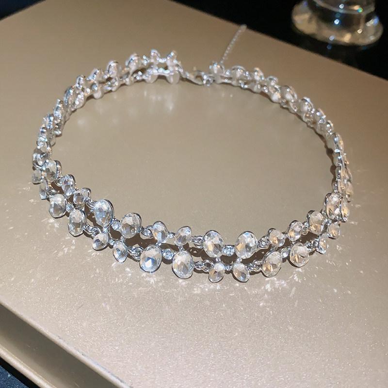Collana Doppia Strato Ovale con Strass Stile Coreano - Raffinata e Versatile Catena per la Clavicola per Donne