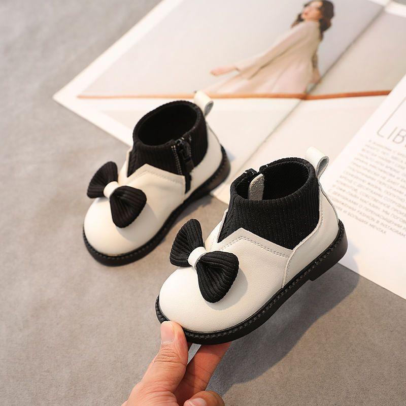 

2024 Девочка Младенец Плюшевые Короткие Сапоги Мягкая Подошва Детская Кожаная Обувь Модная Обувь Принцессы Детская Обувь для Девочки Bota Infantil Menina 19insole14cm белый