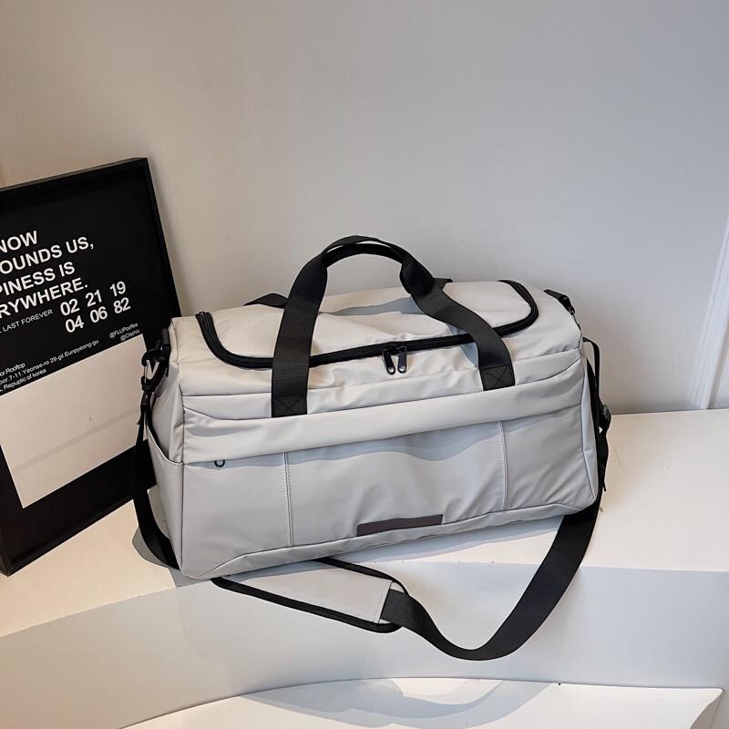 Li Shen Large Capacity Sports & Travel Duffel Bag