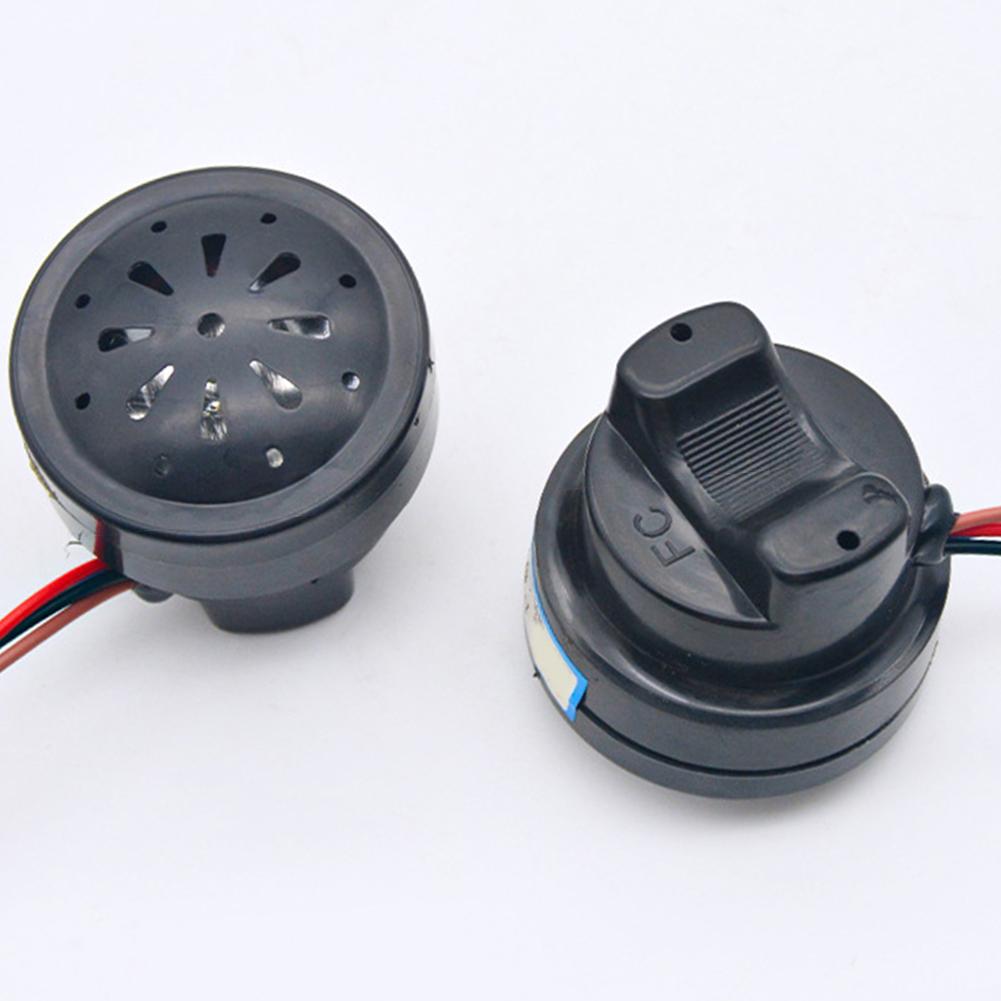 Plastic Material Electric Bike Lamp Perfectly Suited for Riders Needs