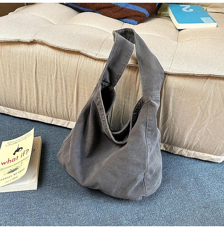 

2025 summer new Japanese lazy style large-capacity shoulder bag literary style washed canvas bag student handbag серый