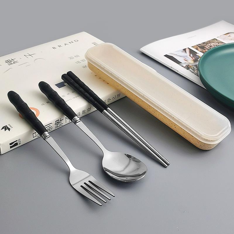 Set di posate ecologiche in paglia di grano: Cucchiaio, Forchetta e Bacchette in Giunto di Bambù - Ideali per Viaggio, Casa, Hotel o come Regalo.