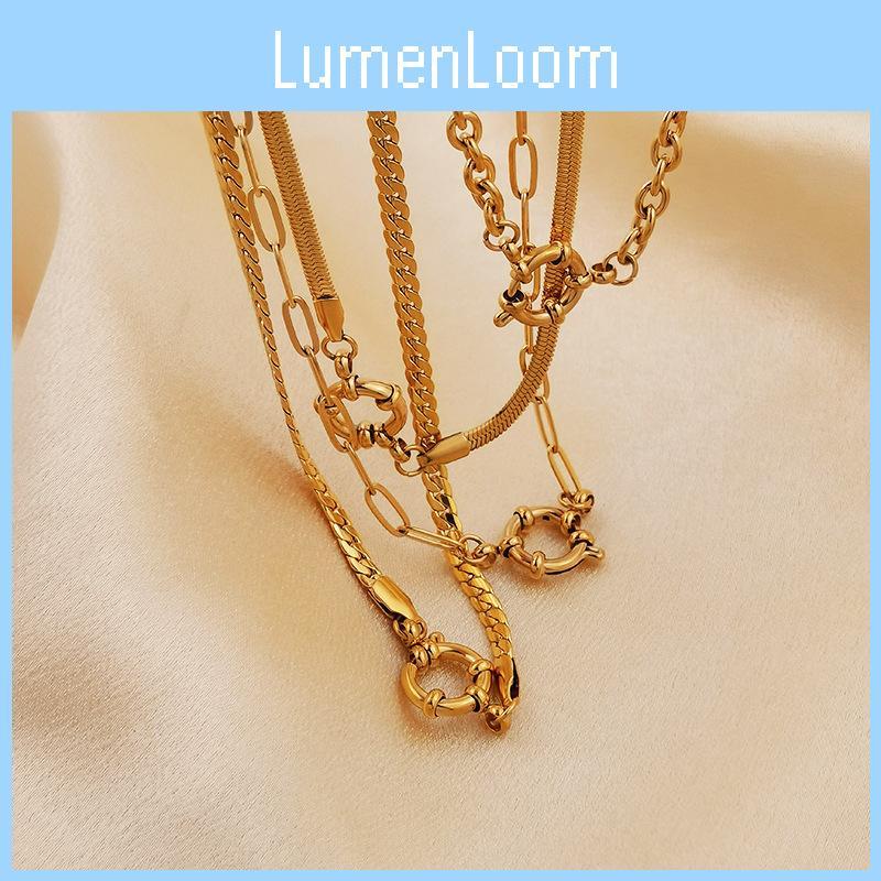 Geometric Design Spring Clasp Pendant Necklace With Chic O Chain In Gold Color