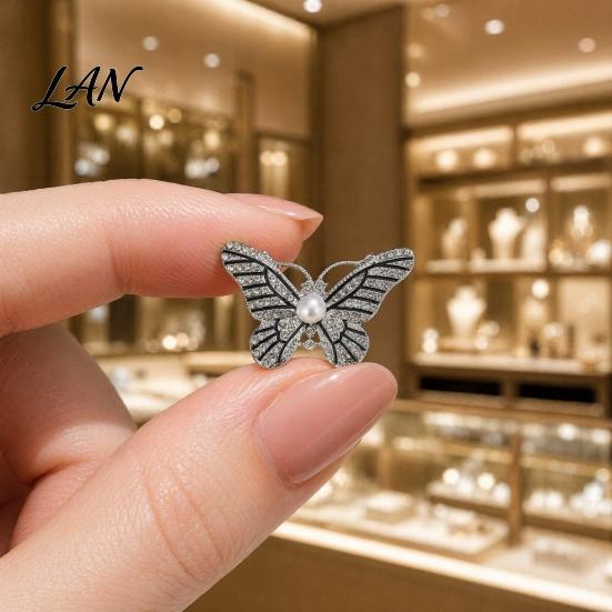 Oxidation Resistant Brooch Faux Pearl Rhinestone Butterfly Brooch, Women Girls Alloy Lapel Electroplated Pin Pin, Sweater Cardigan Coat Clothing