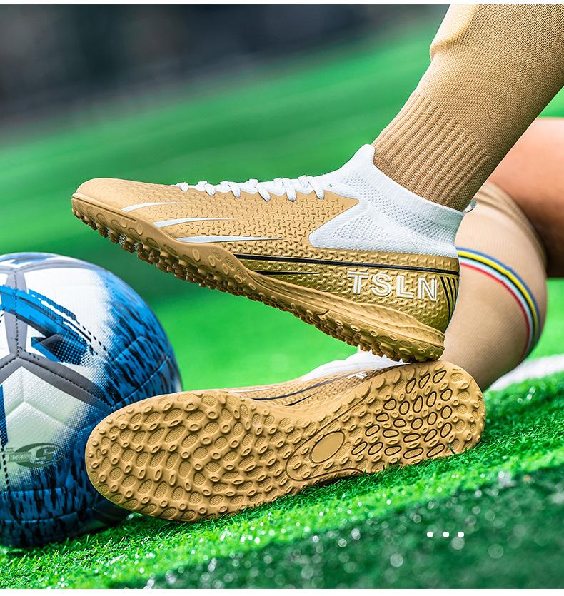 Neue Stiefel Fußballschuhe Sport High Top Ag Gebrochene Nägel Rutschfest Bequem Große Größe Sport Lange Nägel Rasen Fußballschuhe