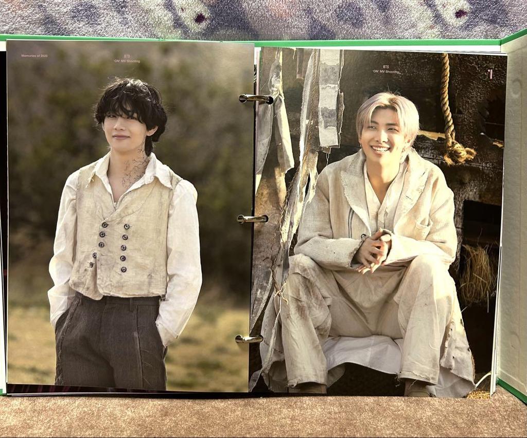 [USED] BTS Memories 2020 DVD with trading cards (Taehyung V)