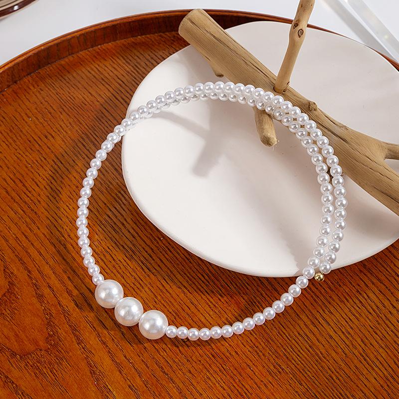 Stylish And Simple Handmade Beaded Pearl Bow Hollow Bead Chain Light Luxury Creative Design Regular Chain Women