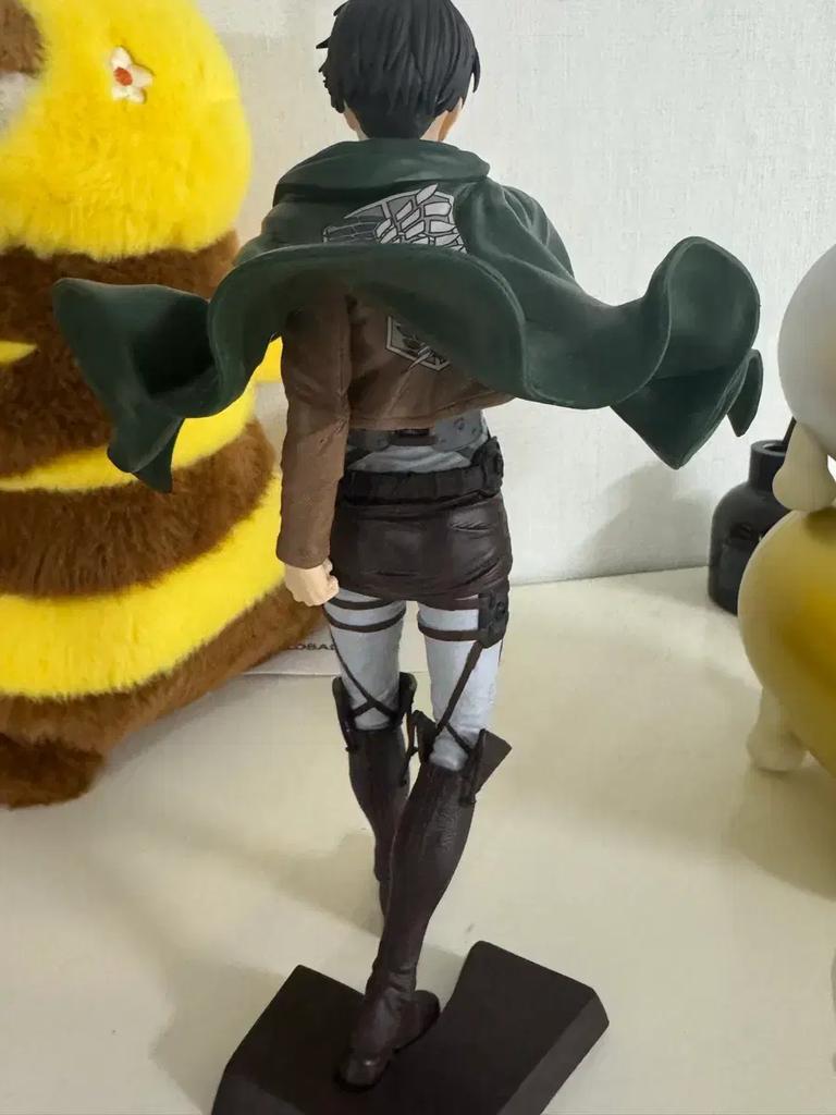 ATTACK ON TITAN Revival Figur