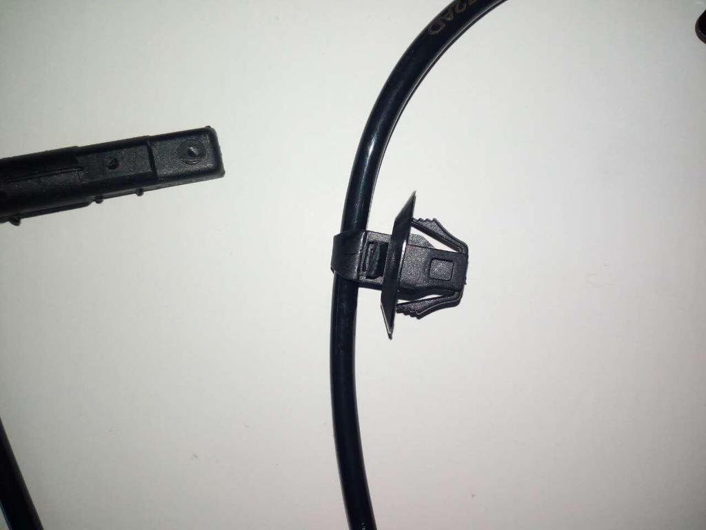 Dodge ABS Sensor for Jeep Compass Front Wheel (Part 05105572AA)