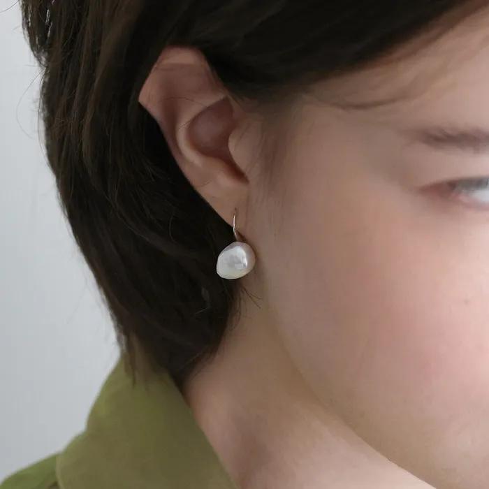 [freshwater pearl] Baroque Pearl Drop Earring