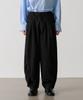 KNOUUN Curved Chino Pants (Black)
