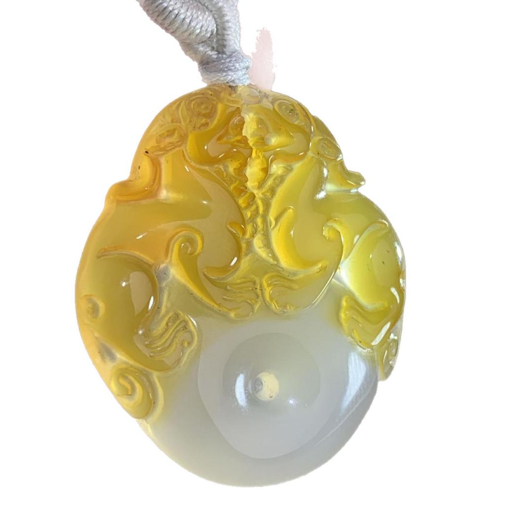 High-Quality Yellow and Red Jade Pixiu Pendant - Pure Natural Agate Chalcedony with Buddhist Significance, Warm and Smooth Ornament