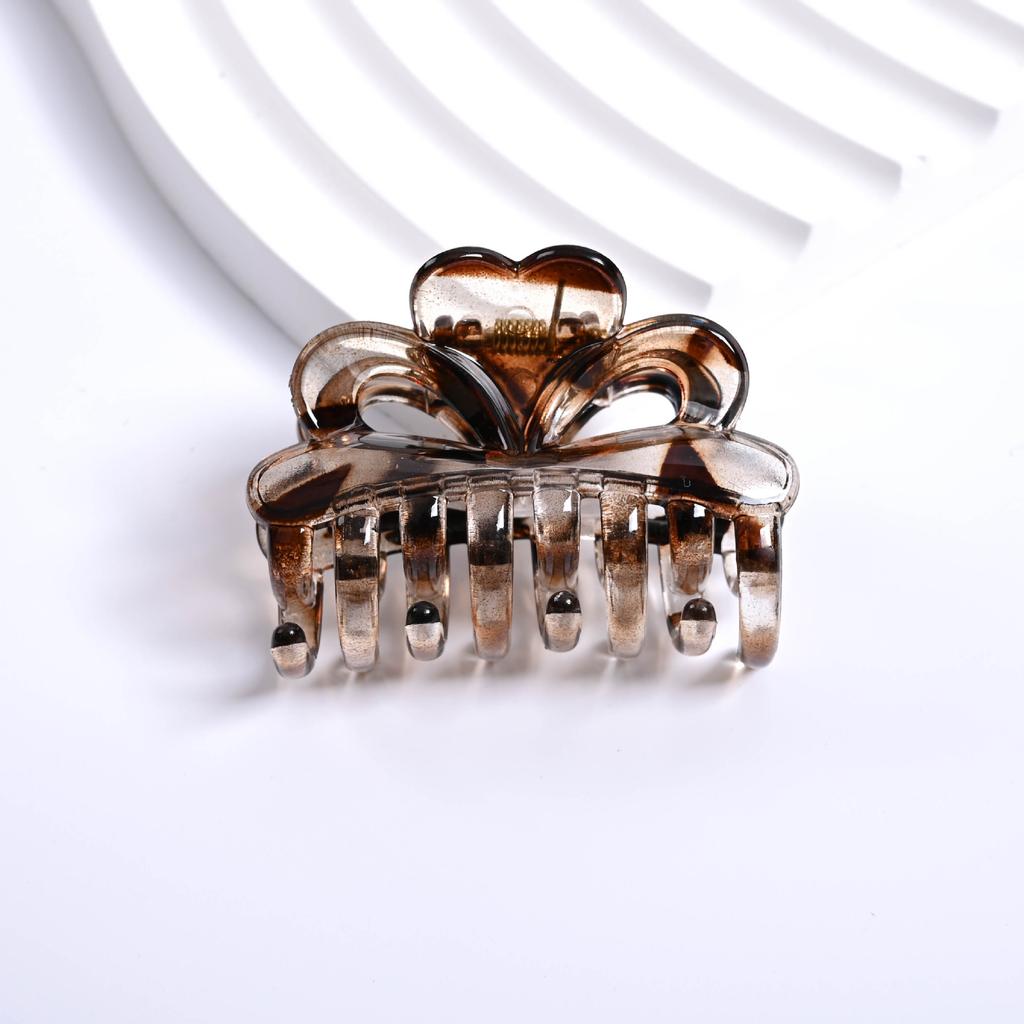 6 Pieces of Multi- Elegant Heart-Shaped Medium-Sized Hair Claws, Suitable for Daily Decoration for Girls