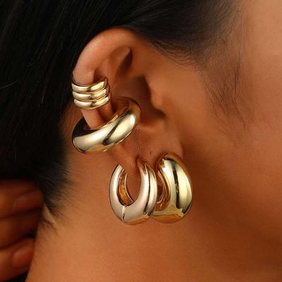 Vintage Gold C-Shaped Ear Clip for Women Exaggerated Metal Non-Piercing Ear Cuff Circular Earrings Party Jewelry Set Gifts