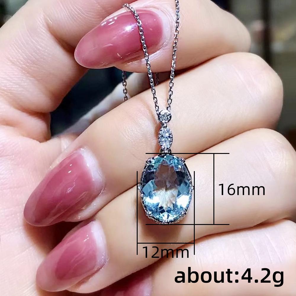 Graceful Oval Crystal Pendant Necklace Female Wedding Ceremony Accessories for Women Delicate Jewelry for Engagement