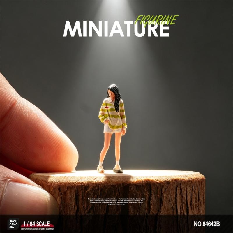 Realistic Striped Girl Figure Model for Architectural Displays Dioramas Props 1:64 Scale Hand Painted Miniature Figure