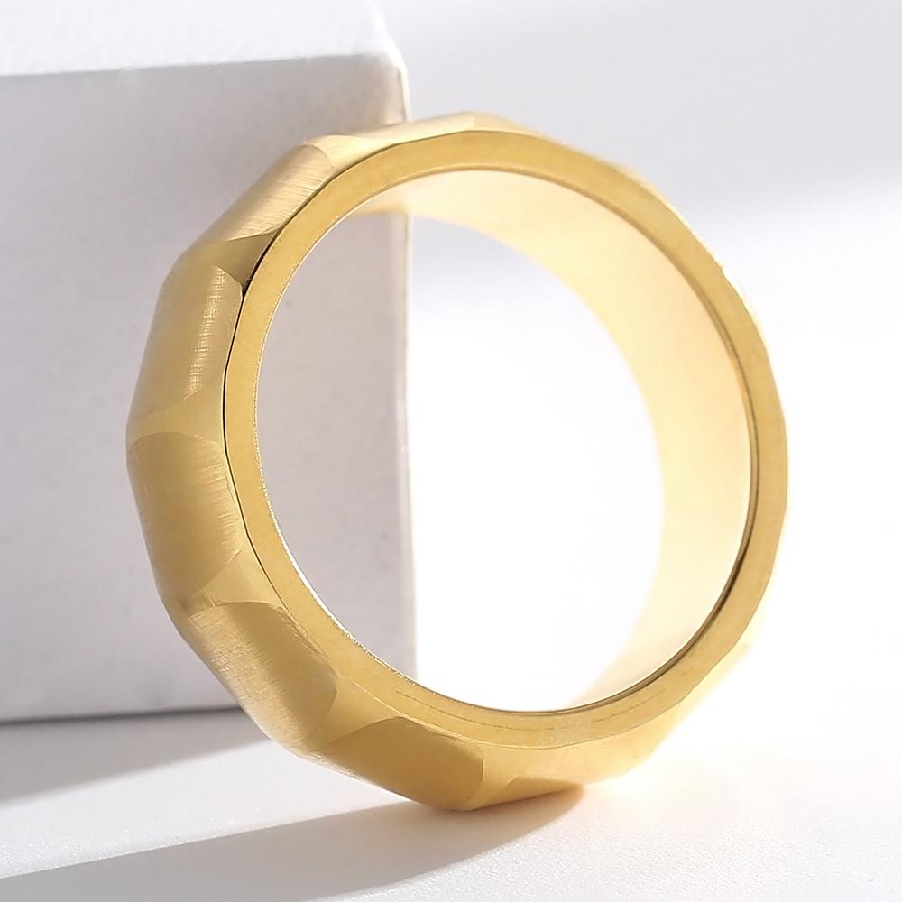 Waterproof Vacuum Plated Gold Color Stainless Steel Men's Ring 7mm Width Matte Brushed Finish with Inner Curve Design Rings Man