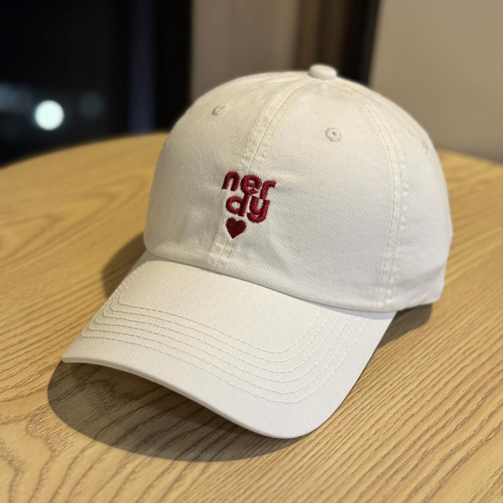Letter embroidered baseball cap for men and women versatile face small soft top cap sun hat curved brim casual tide