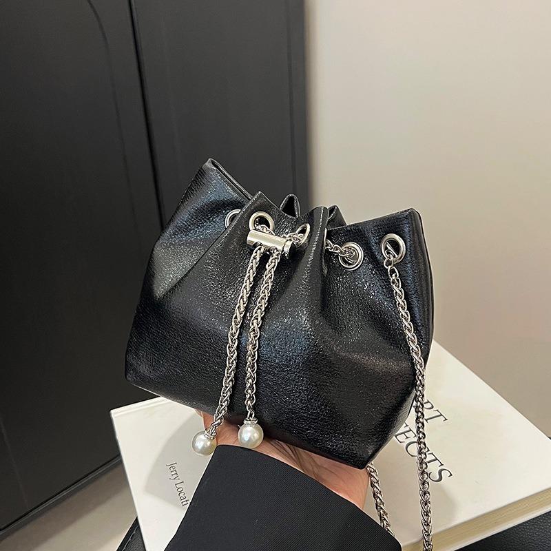 New bag women's fashion high-end texture shoulder bag casual versatile chain crossbody bucket bag niche style