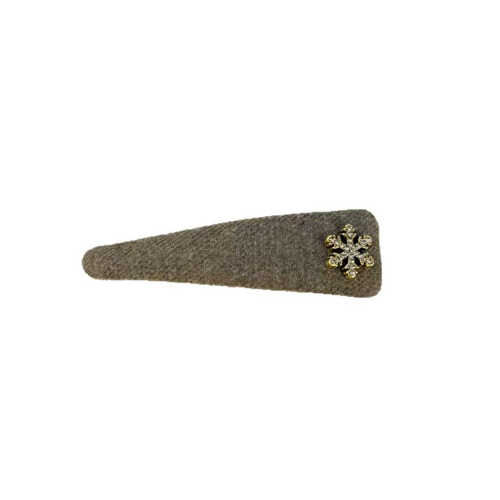 Dongdaemun Snowflake Plaid Hair Clip - Fashionable Side Bangs Accessory