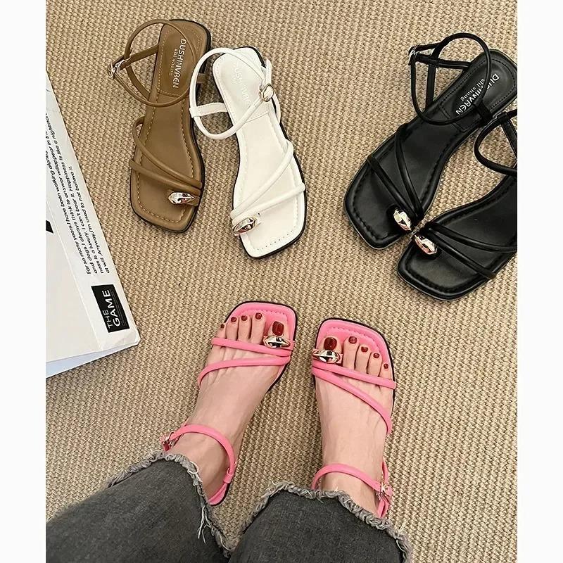 Мода 2024 Летняя распродажа женской обуви Роскошные сандалии Универсальный костюм Женские — фото 3