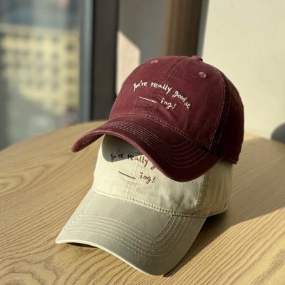 2026Neue stilvolle Baseballkappe mit weichem Schirm für Damen, Stickerei mit Buchstaben im japanischen Stil, Unisex-Frühlings-Sommer-Hut, der das Gesicht kleiner aussehen lässt