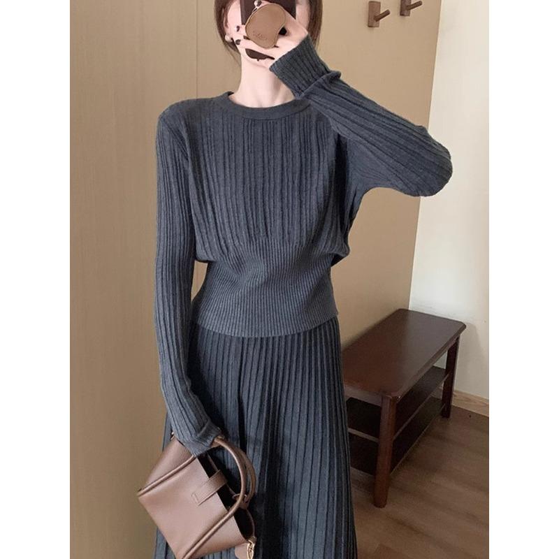 Waist knitted sweater, women's soft and glutinous sweater, autumn and winter casual fashion, long sleeves underneath with minimalist style base top