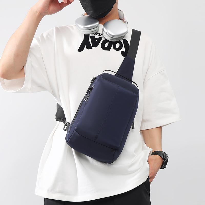 Men's Crossbody Bag Shoulder Bag Mobile Phone Bag Lightweight Chest Bag