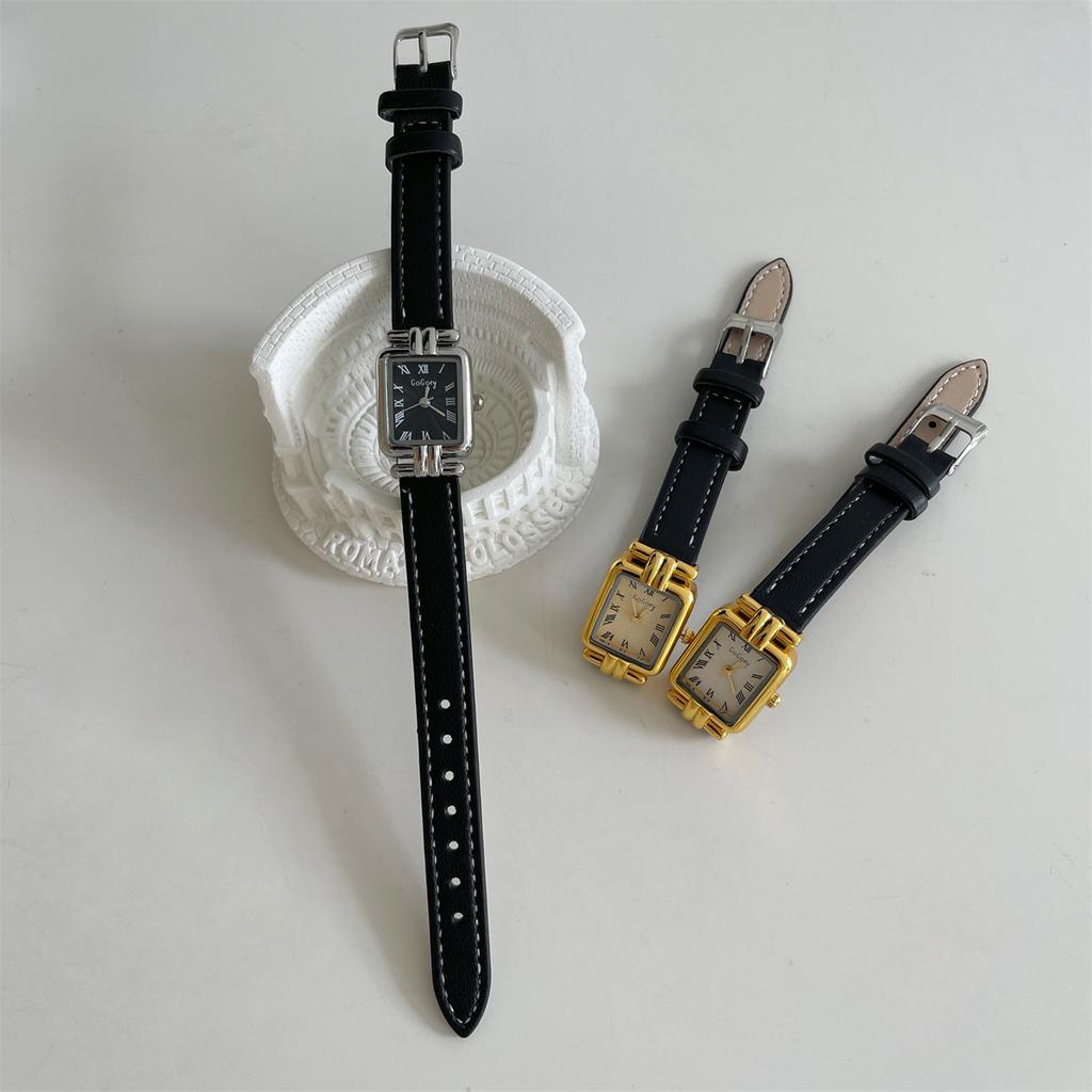 Fashion Small Square Watch Simple Roman Scale Retro Exquisite Small And Versatile Sugar Cube Medieval Watch Women